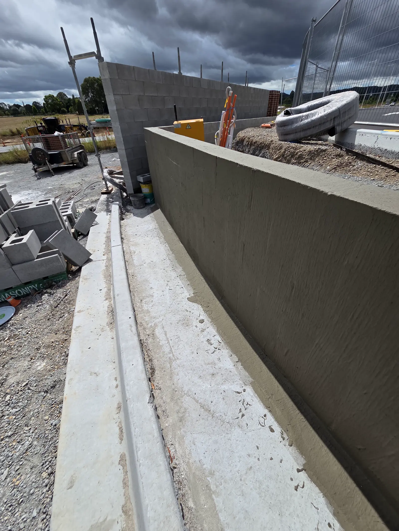 Professional retaining wall waterproofing installation