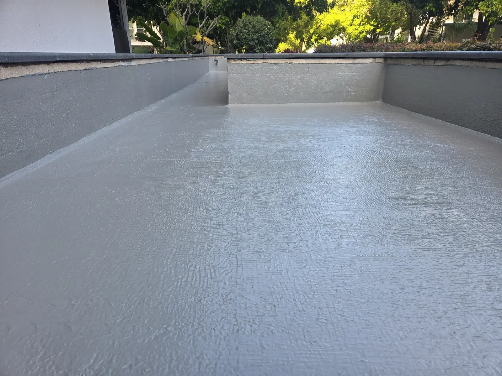 Moisture barrier finish