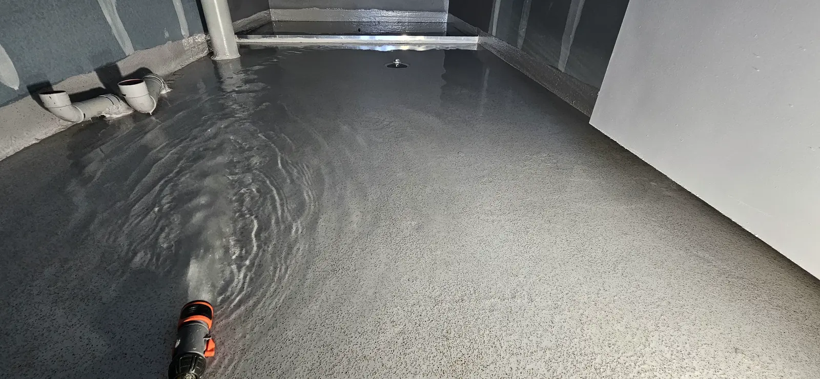 Planter box leak detection