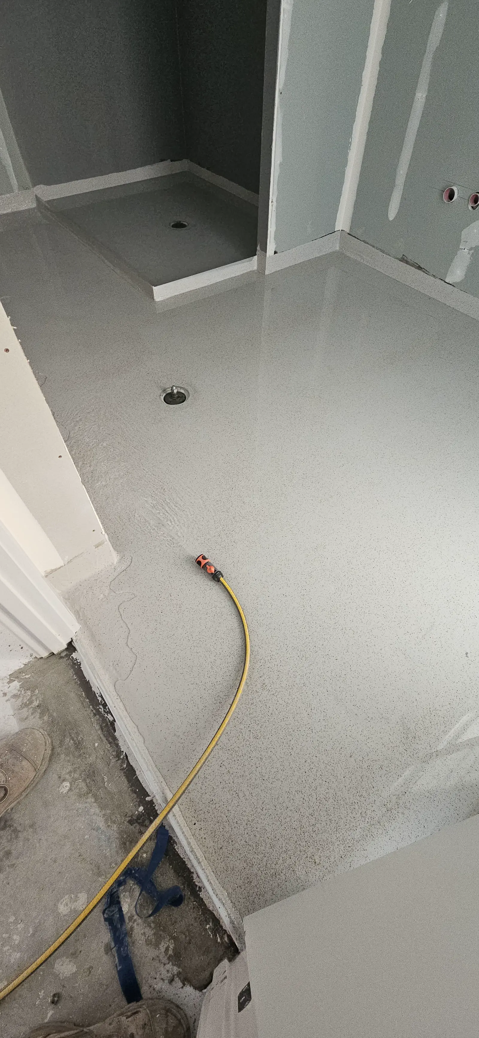 Various leak detection scenarios